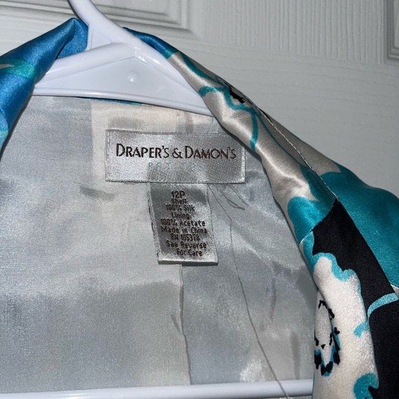 Elegant Floral Women's Blazer - Picture 2 of 6